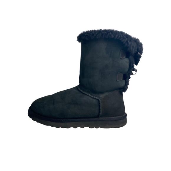 Womens UGG Bailey Bow II Black Suede Sheepskin Classic Boots Comfy Warm Winter 8 - Picture 1 of 15
